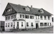 Ausbau der ersten Fremdenzimmer & Saalerneuerung